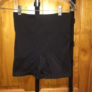 Lululemon seamless shorts